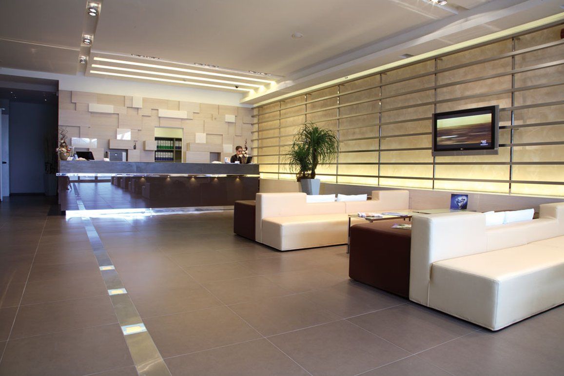 Hotel Cube Равена Екстериор снимка