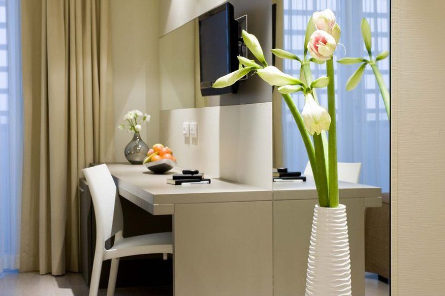 Hotel Cube Равена Екстериор снимка