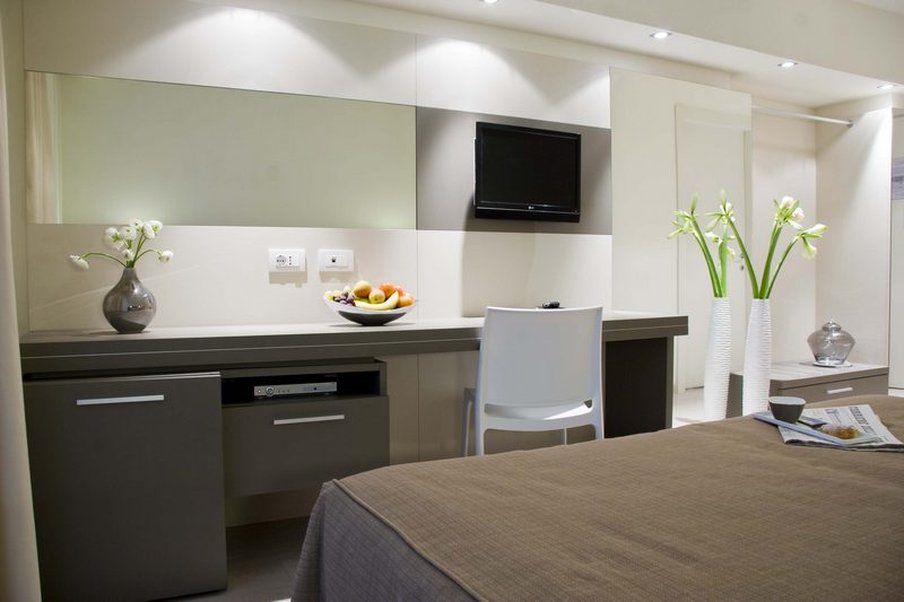 Hotel Cube Равена Екстериор снимка