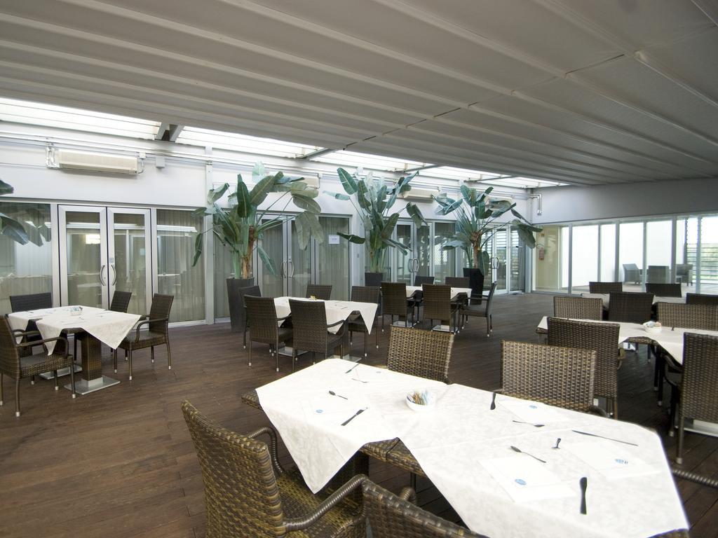 Hotel Cube Равена Екстериор снимка