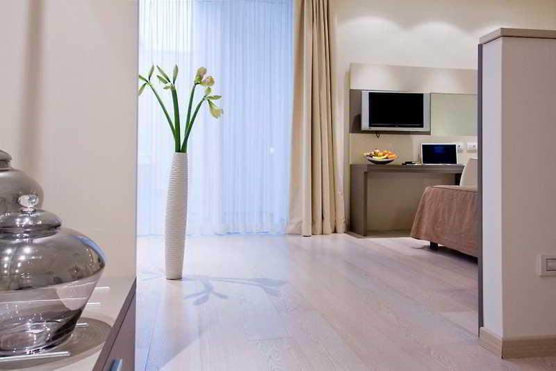 Hotel Cube Равена Стая снимка